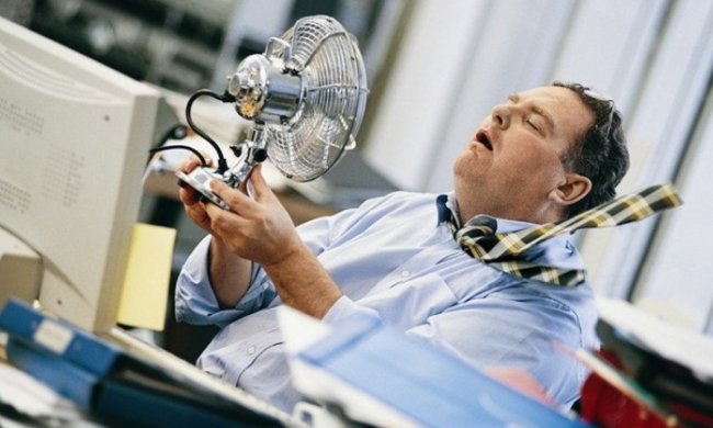 Из дома лучше не выходить: в Украину идет африканская жара. Люди будут молить "скорее бы осень"