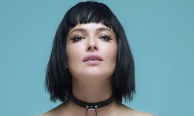 Даша Астафьева, фото: скриншот с YouTube