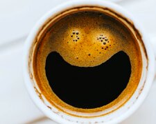 Зворотний ефект: чому від кави хилить у сон замість обіцяної бадьорості