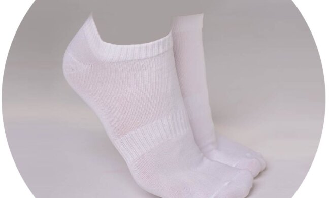 Одежда. Носки. Фото: facebook.com