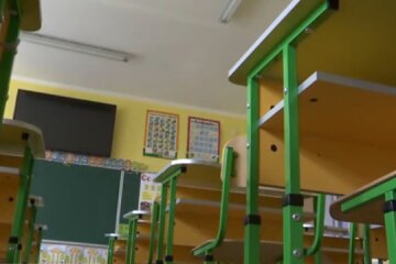 Каникулы в школе. Фото: скриншот YouTube