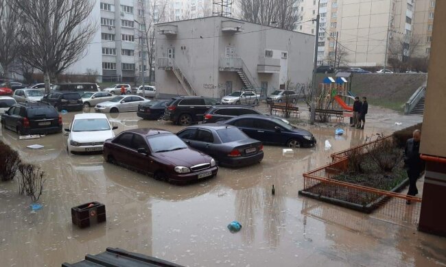 Потоп на Соломенке. Фото: facebook.com