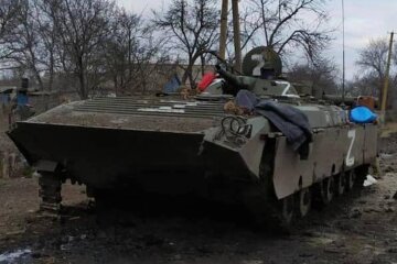 Людка, давай служить: в "днр" Ваньки закончились, повестки массово вручают их женам