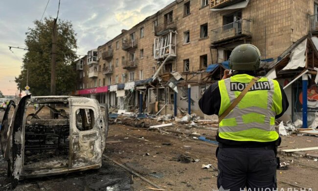 Страшні прильоти по житлових будинках та енергетиці: у МВС розповіли про наслідки нічної атаки - кадри