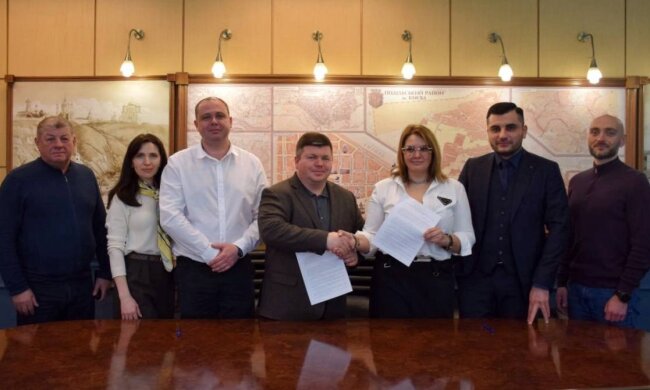 Подол объединяет силы: как новый альянс власти и волонтеров изменит жизнь района и поможет фронту