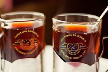 «Что скажете»? В поездах больше не будет фирменных стаканов, а как же чай
