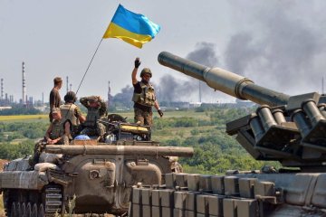 Жители Станицы Луганской умоляют ВСУ не уходить: в городе начинается паника