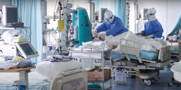 В Украине установлен антирекорд по количеству смертей от коронавируса Фото: скриншот YouTube