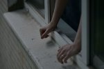 Шагнула в окно на перемене: киевлян потрясла трагедия с 12-летней школьницей – в чем причина