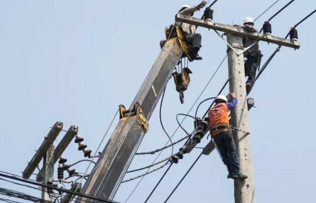 Электричество отключили в шести районах Днепра: список адресов