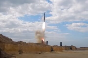 Запуск ракети з Криму по Україні. Фото: скріншот YouTube-відео