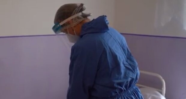 Медсестра. Фото: скриншот YouTube-видео