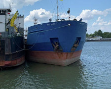 По-человечески: задержанных на танкере российских моряков отпустили домой