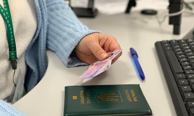Правила перездачі на водійські права посилюють - що чекає на українців