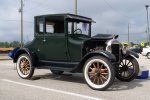 В заброшенном сарае обнаружили Ford, который простоял там более 100 лет. Фото