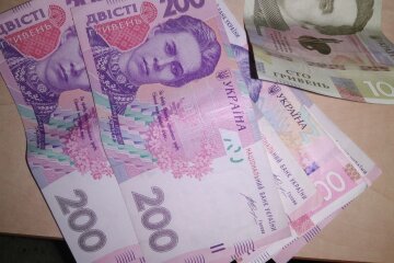 Дві пенсії одночасно: хто може оформити та щомісяця отримувати Фото: Стіна