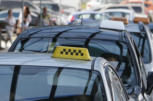 В Киеве появится бесплатное такси: кто сможет им воспользоваться