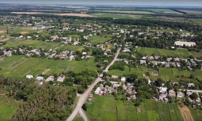 Українське село. Фото: скріншот YouTube-відео