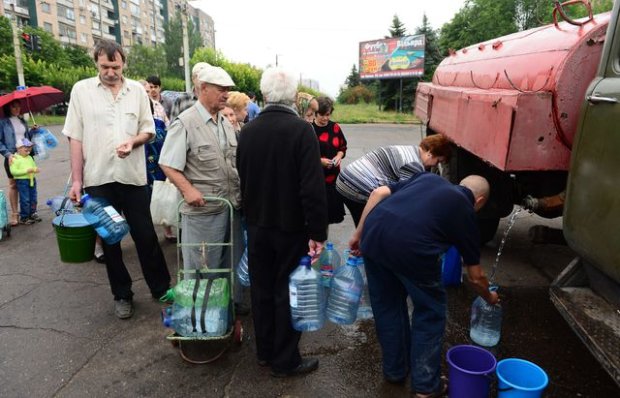 Крымчане бьют тревогу: на полуострове начинается "жажда" - воды почти не осталось