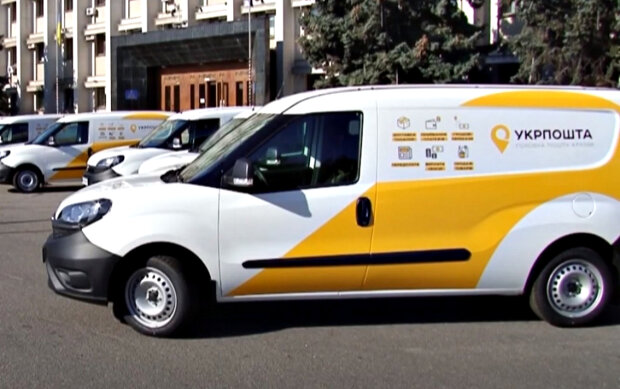 Укрпошта та Нова пошта попередили українців про затримки доставки