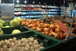 Тарифы и еда вытрясут последние копейки: украинцев "обрадовали" бешеным ростом цен