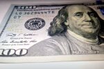 Доллары США. Фото: скриншот Youtube-видео