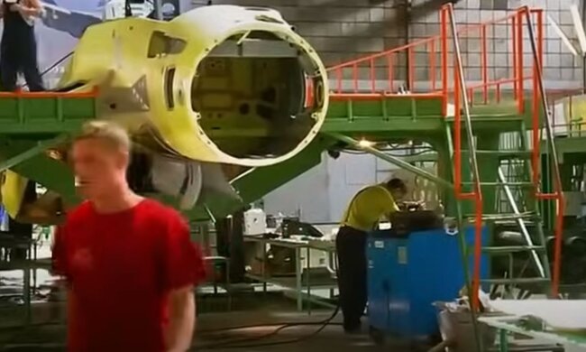 Російський завод з виробництва МІГів. Фото: скріншот YouTube-відео