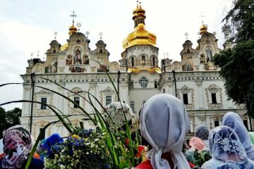 Митрополит Антоній про свято Трійці - В цей день народжується Церква Христова