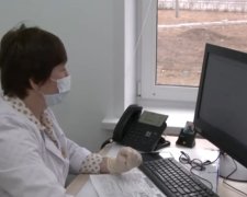 Украинцы смогут получить больничные дистанционно. Фото: youtube