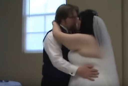 Свадьба, скриншот YouTube