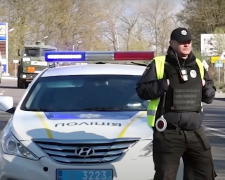 Українські водії можуть оштрафувати на 3400 грн за права. Фото: YouTube