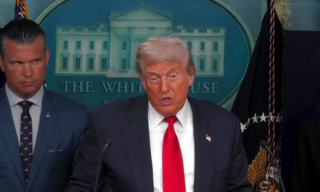 Трамп заявив, що їде до путіна на зустріч до росії. Фото: YouTube