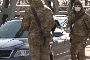 Украинцам может понадобится "иммунный паспорт". Фото: скриншот Youtube