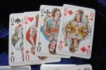 Священник УПЦ пояснив, чому грати в карти – гріх