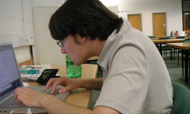 Facebook блокирует аккаунты, фото: скриншот с youtube