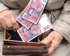 Пенсіонери, отримання пенсій, новий закон. Фото: Telegram