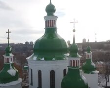 Кирилловская церковь в Киеве. Фото: скриншот YouTube-видео