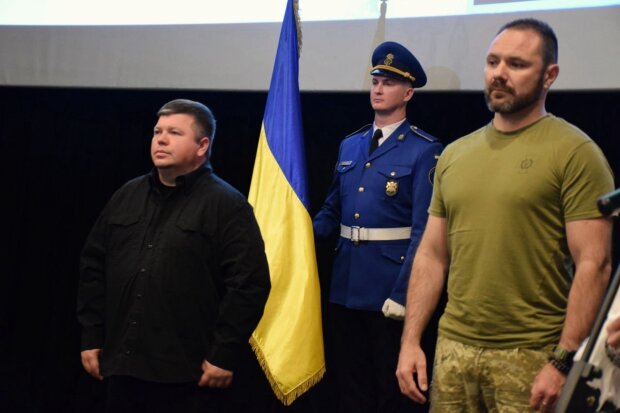 У Подільському районі передали державні нагороди родинам полеглих Героїв