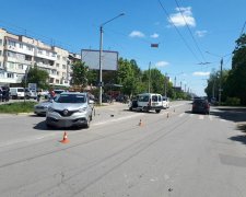 В Черновцах водитель подшофе устроил ДТП — двое детей пострадало