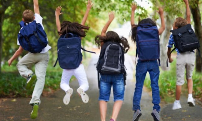 Літні канікули, діти, школи. Фото: Telegram