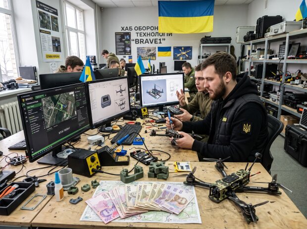 Brave International defense tech Україна оборонні інновації стартапи