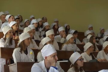 Студенти. Фото: скріншот YouTube-відео