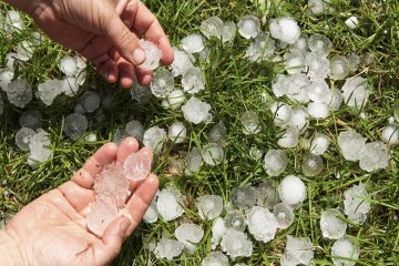 Это был Армагедон: все стало белым, жуткий холод: целый город в Украине засыпало градом