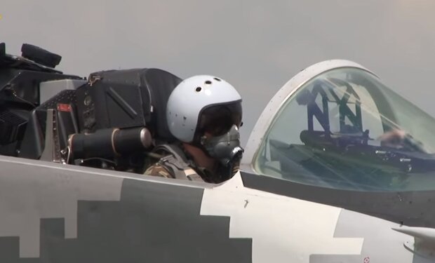 Украинский летчик. Фото: скриншот YouTube-видео