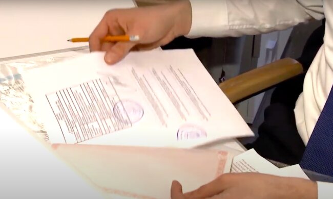 Справка. Фото: скриншот YouTube