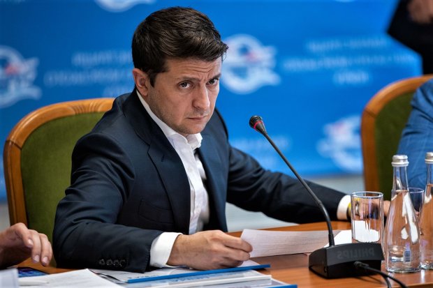 Зеленский устроил массовые чистки: 11 чиновников уже уволены, за кем зашатался стул