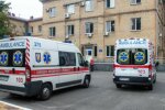 Медики сбились с ног: киевлян в больницы увозят десятками, ситуация накаляется