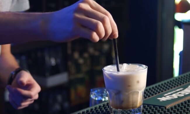 Алкогольный коктейль