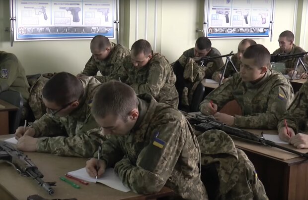 Обучение офицеров. Фото: скриншот YouTube-видео