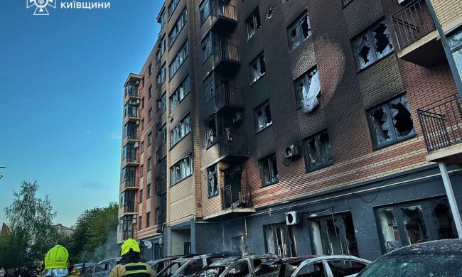 Жахлива нічна атака по Україні, сильні руйнування та багато постраждалих. Фото: ДСНС
